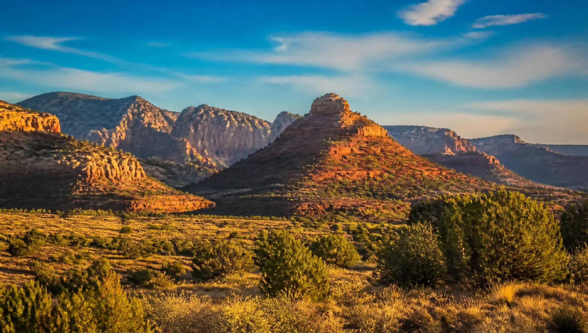 Red rock desert landscape in Southern Utah at golden hour